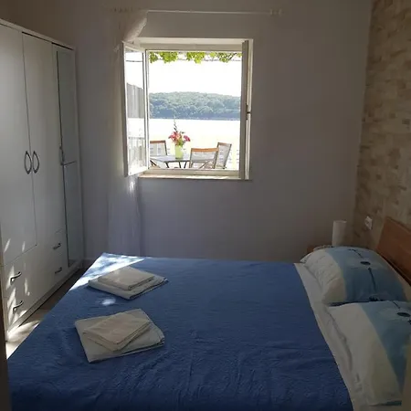 ゲストハウス Feral 3*