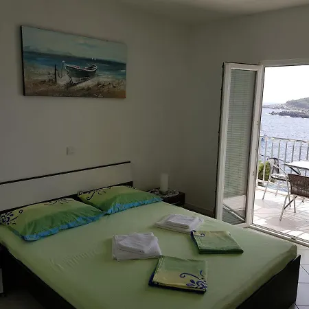 Feral Casa de hóspedes Molunat