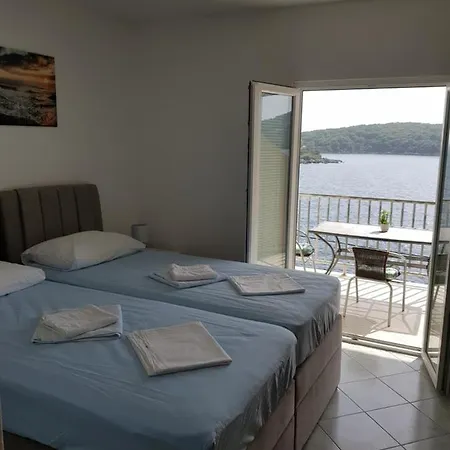 Casa de hóspedes Feral Molunat