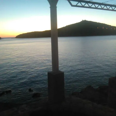 Casa de hóspedes Feral 3*